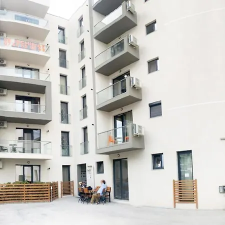 Alessy Apartment Mamaia-Nord Apartmán Năvodari